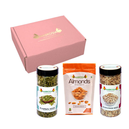 750 Gm Almonds- Pumpkin Seeds And Sunflower Seeds Dry Fruit Gift Box - Color: As Per Image