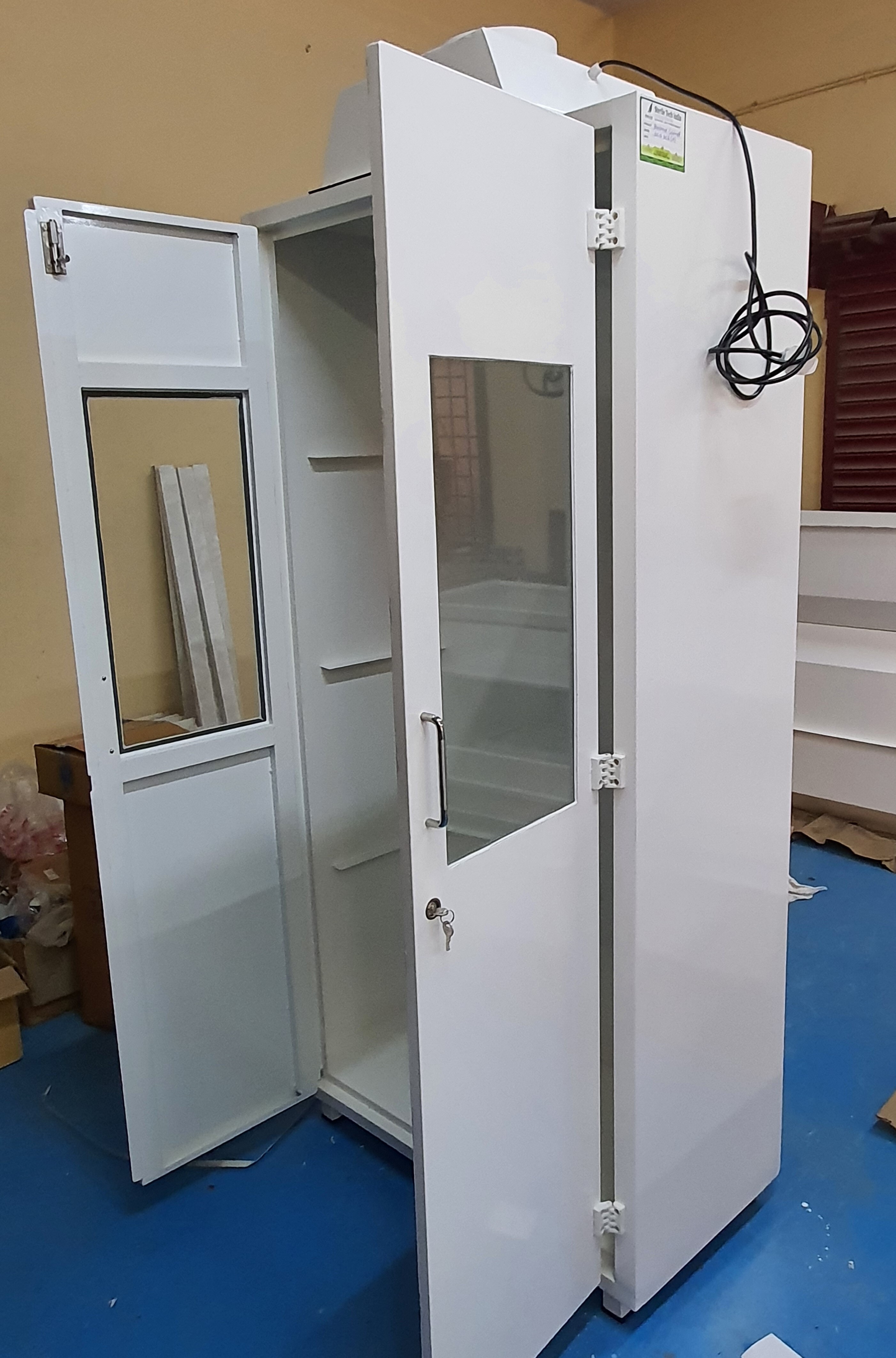 Garment Storage Cabinet For Laboratory - Color: White