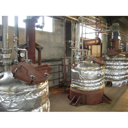 Fenugreek Oleoresin Extraction Plant - Stainless Steel, 100 Tpd Capacity, 415 Volt Voltage, Silver Color | Semi Automatic Turnkey Project, Efficient Solvent & Supercritical Co2 Extraction Methods