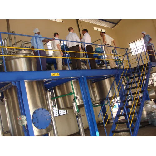 Amla Solvent Extraction Plant - 220v, 50 Hz, 30 Tpd Capacity | Stainless Steel, Semi Automatic