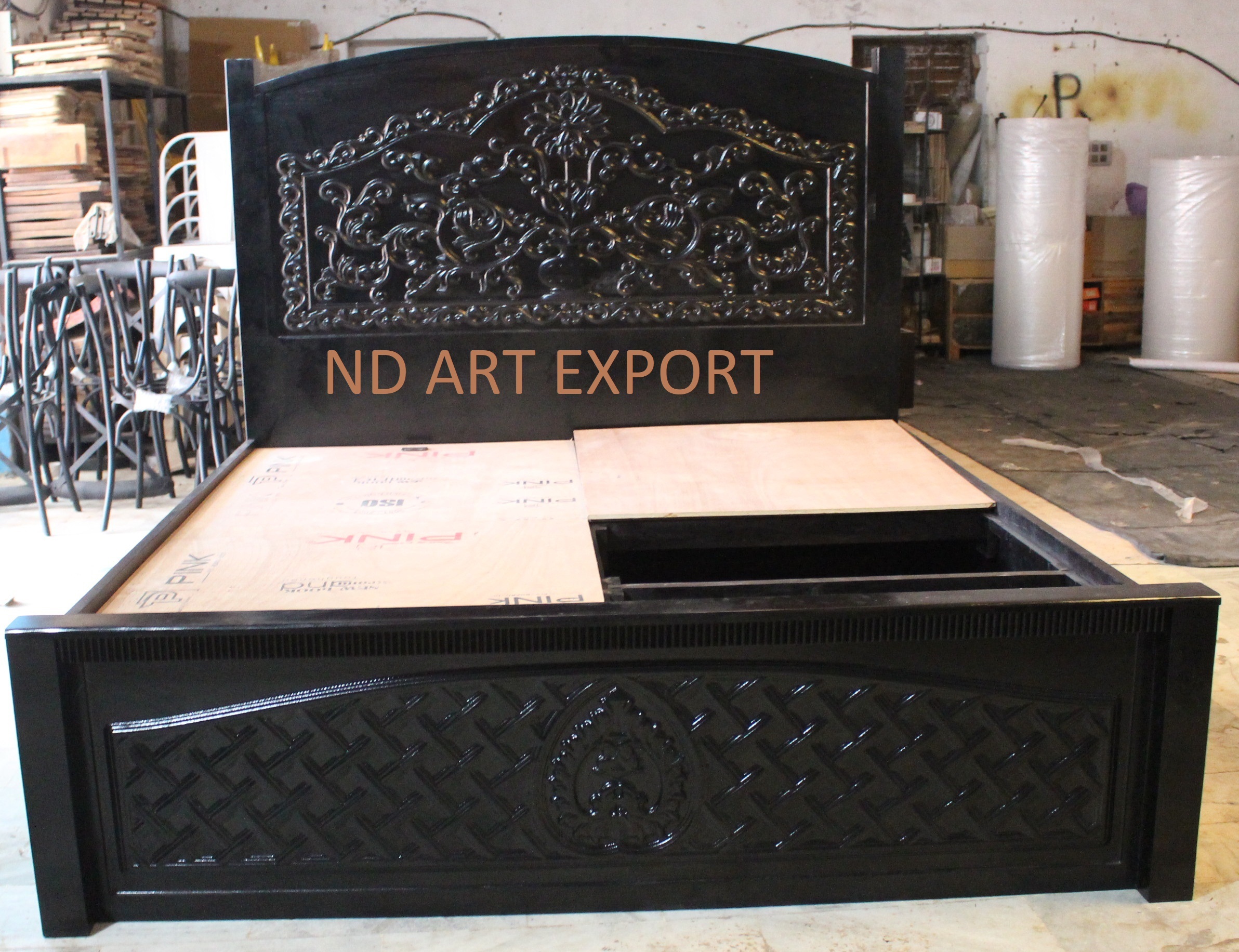 Solid Sheesham Wood Bed With Carving Work - Artwork: Handmade