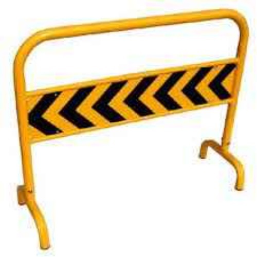 Movable Road Barrier - Height: Minimum 4.5 Feet, Length: Approximately 3.5 Meter, Yellow Color - Featuring Puller Arm For Easy Mobility, Complete Cage Guard Design