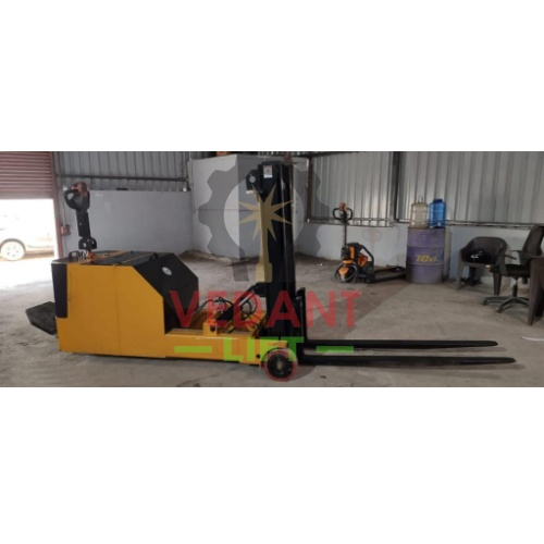 सामग्री हैंडलिंग के लिए काउंटर बैलेंस स्टैकर