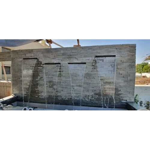 स्विमिंग पूल फाउंटेन - असुरनके इंटरनेशनल