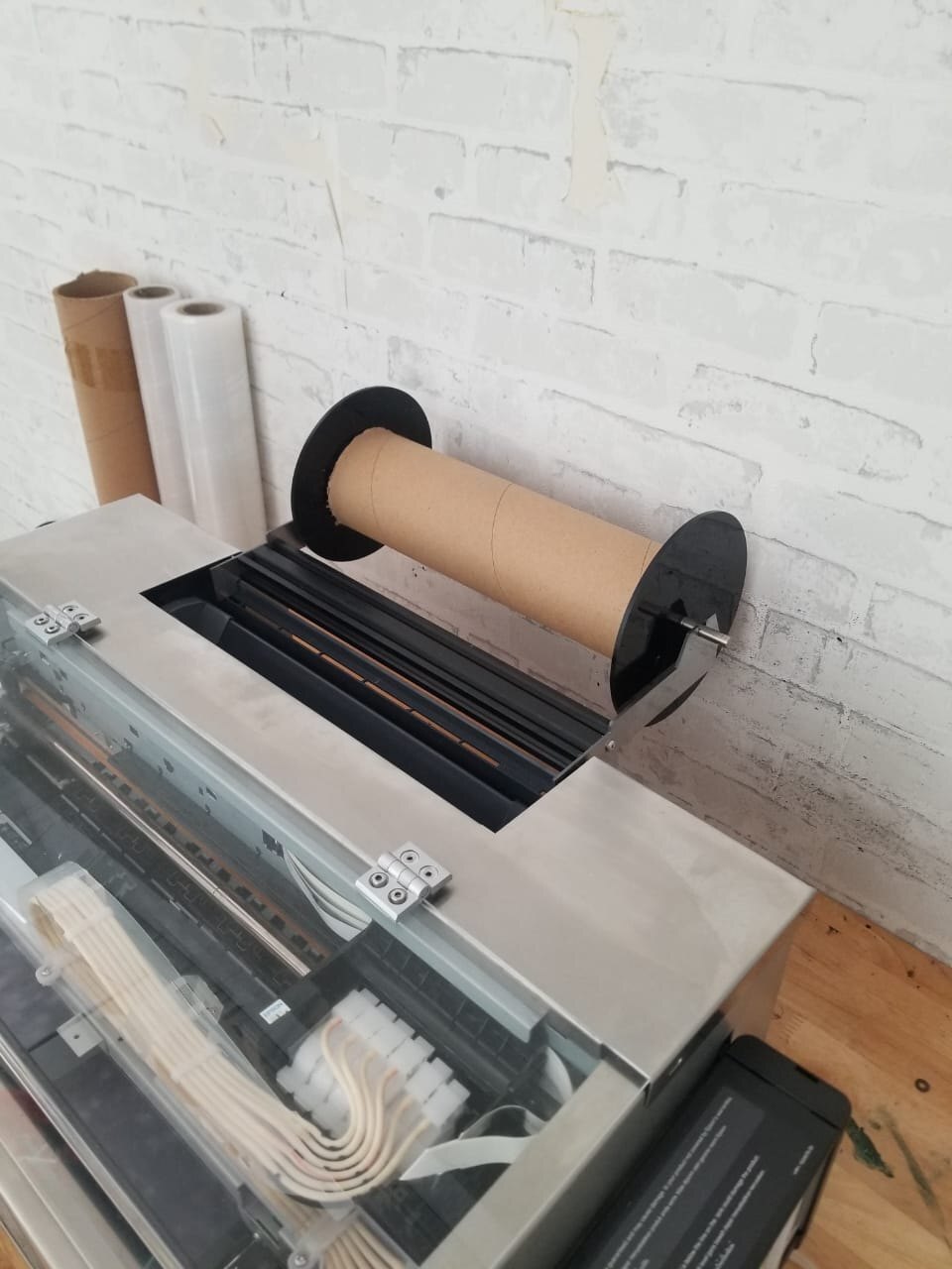 Dtf Roll Stand A3 - Color: Black And White