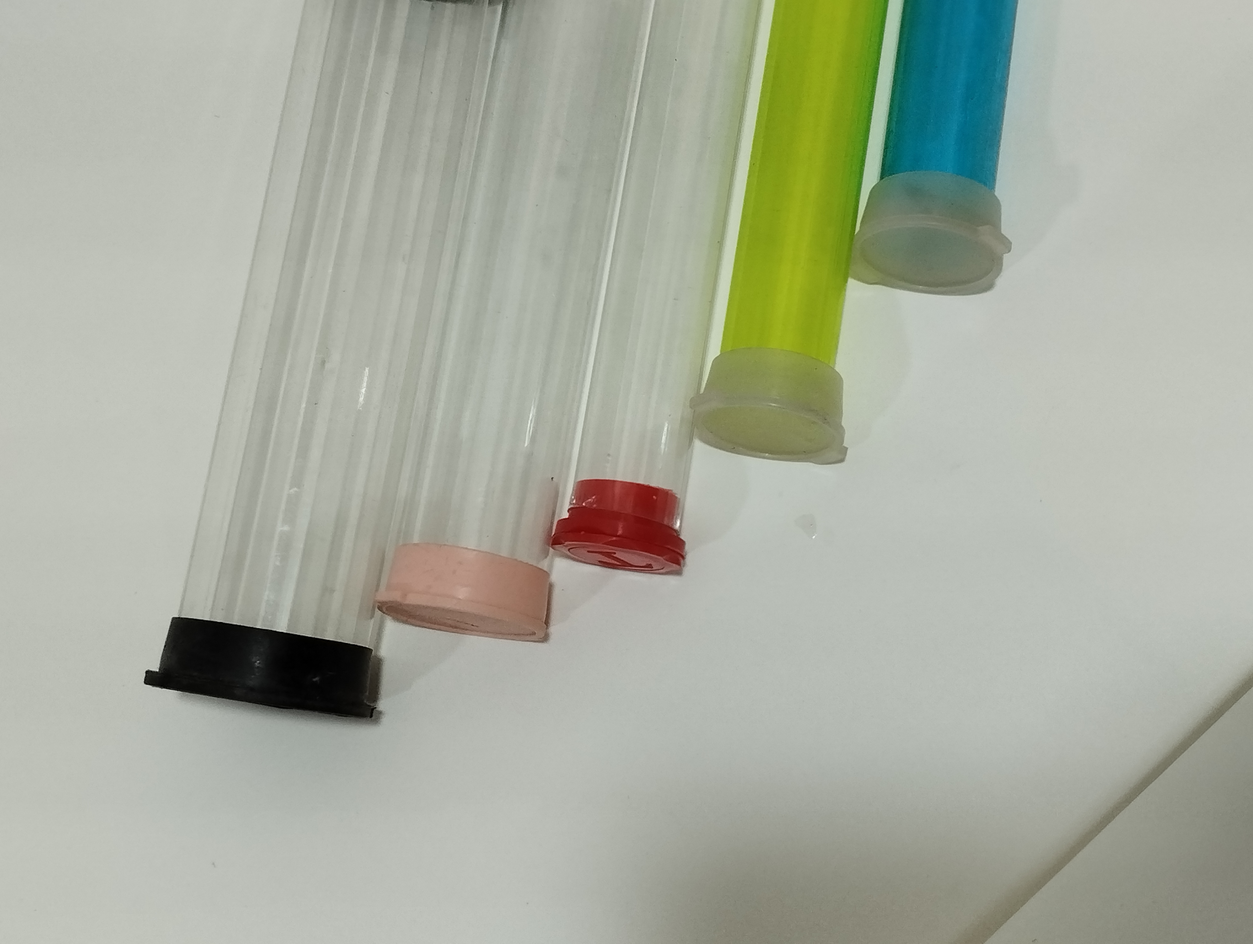 Packing Tube - Color: Transparent Various Caps (Beige Red Black)