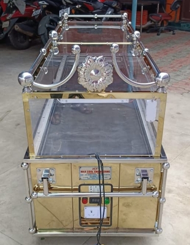 विलुप्पुरम में मृत शरीर फ्रीजर बॉक्स