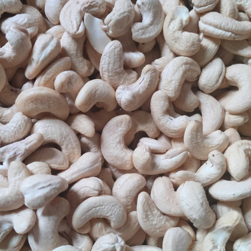 W 210 Cashew Nut - Color: White