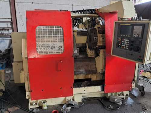 Nakamura Superturn 2 Cnc Machine - Color: Red