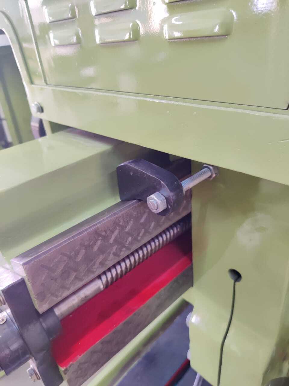 40 Mm Finefeed Heavy Duty Radial Type Drill Machine - Automatic Grade: Semi-automatic