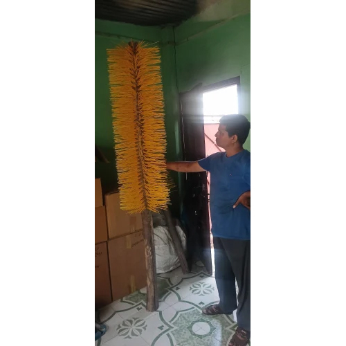 गाय स्क्रबिंग ब्रश