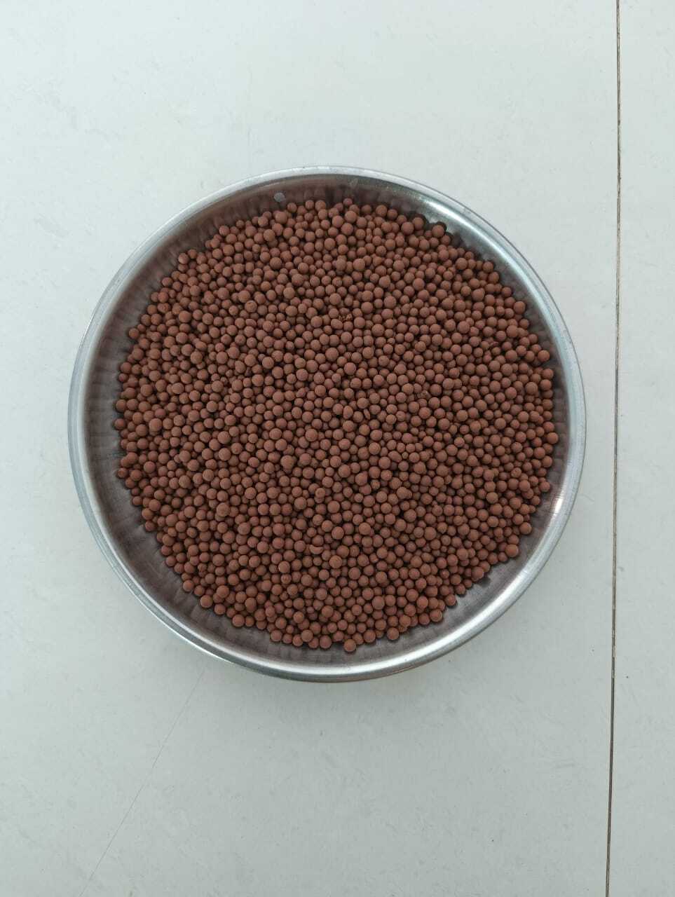 Bentonite Granule Red - Physical State: Granular