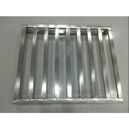 30x30 इंच एसएस निर्मित पैलेट्स
