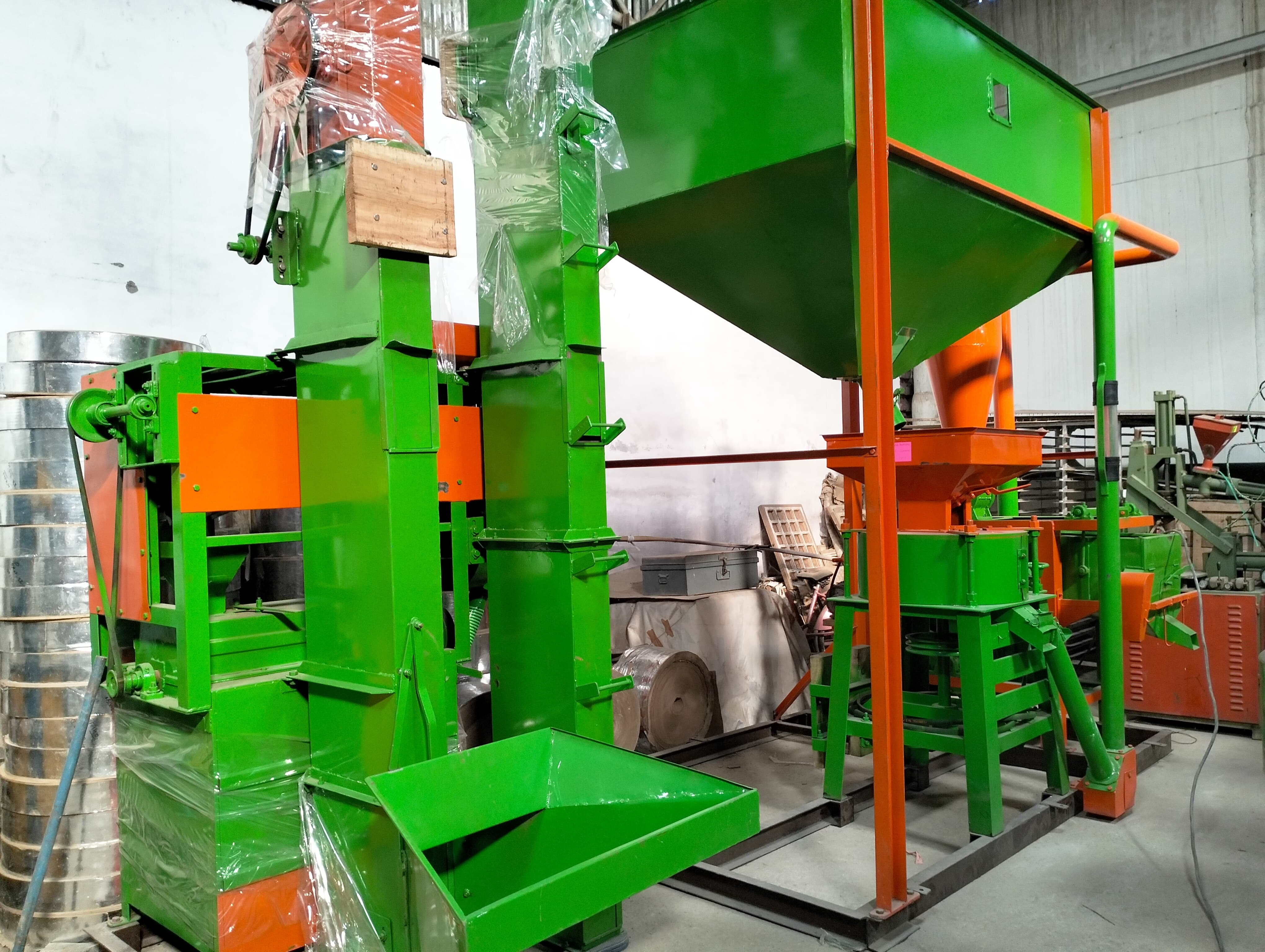 Atta Chakki Plant 250 Kg Hr With Motor - Automatic Grade: Automatic