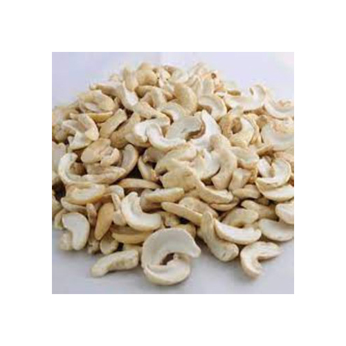 Cashew Nuts - Raw First Class Quality, Nil Moisture Content, Common Cultivation Type