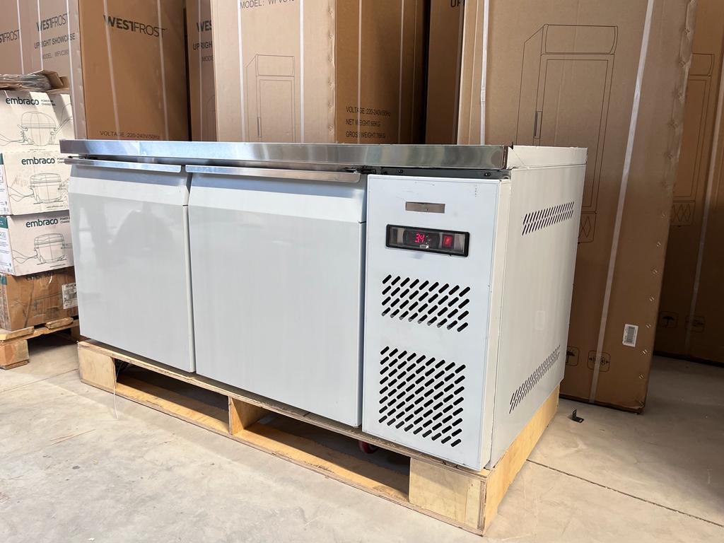 Stainless Steel Under Counter Chiller - Capacity: 200 Ltr