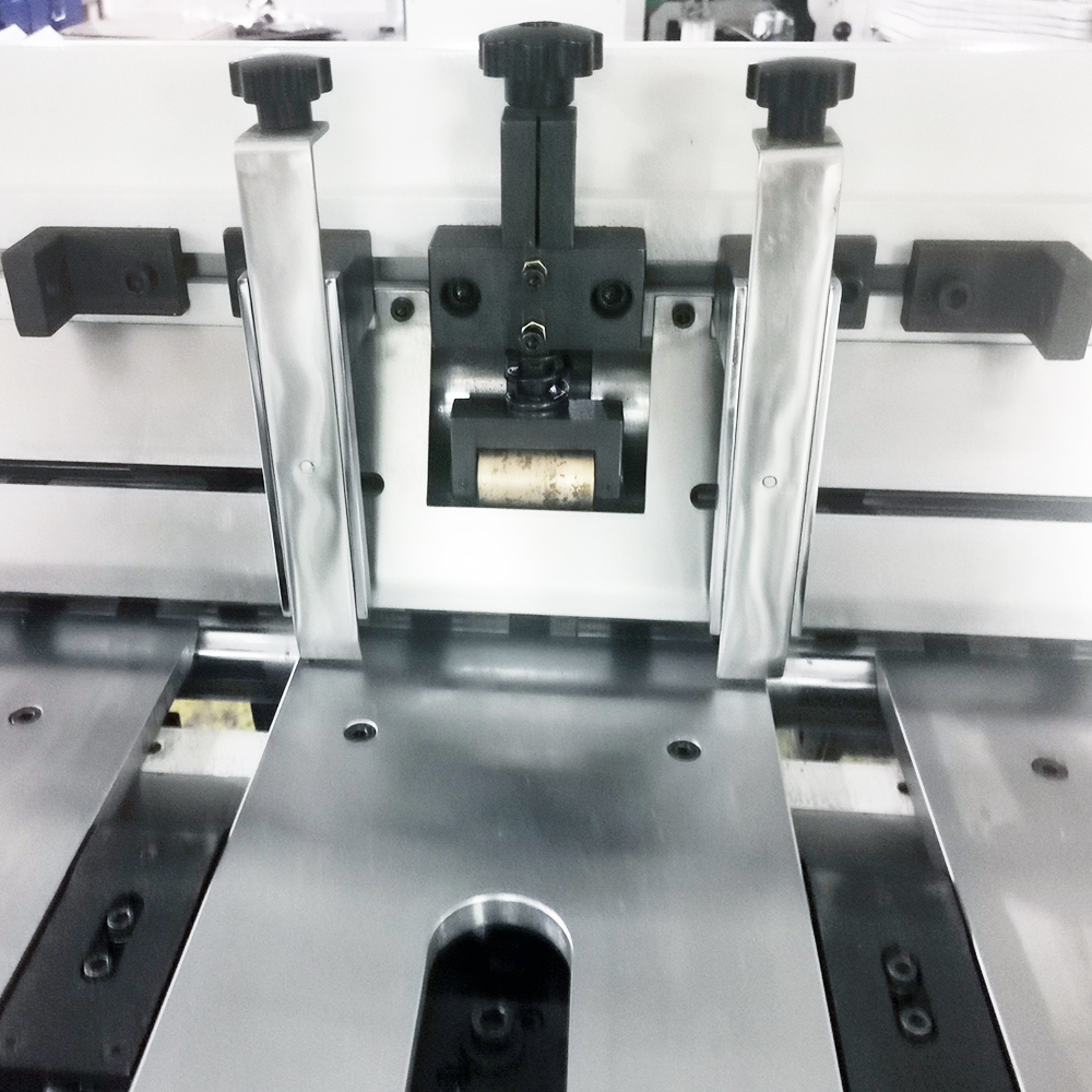 White And Grey Automatic Paperboard Slitter Machine