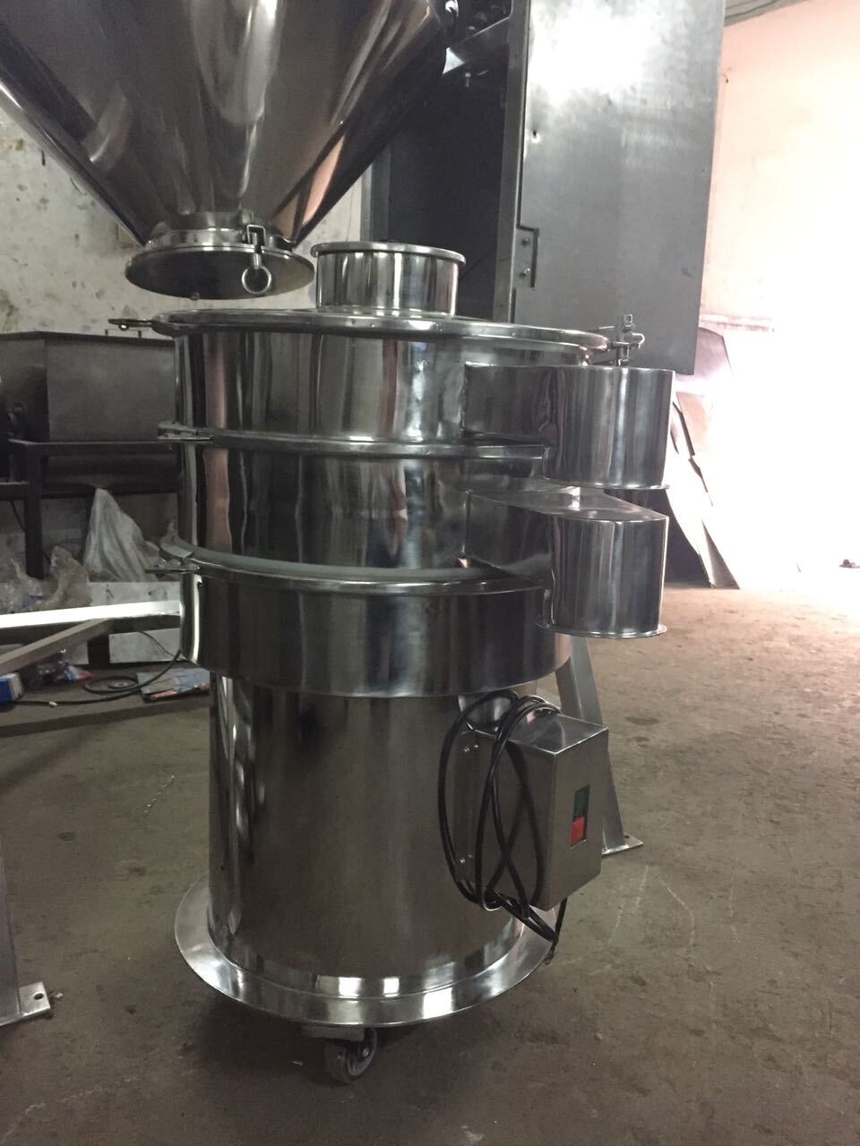 2hp Ss Mini Sifter Machine Capacity: 50 Kg/hr