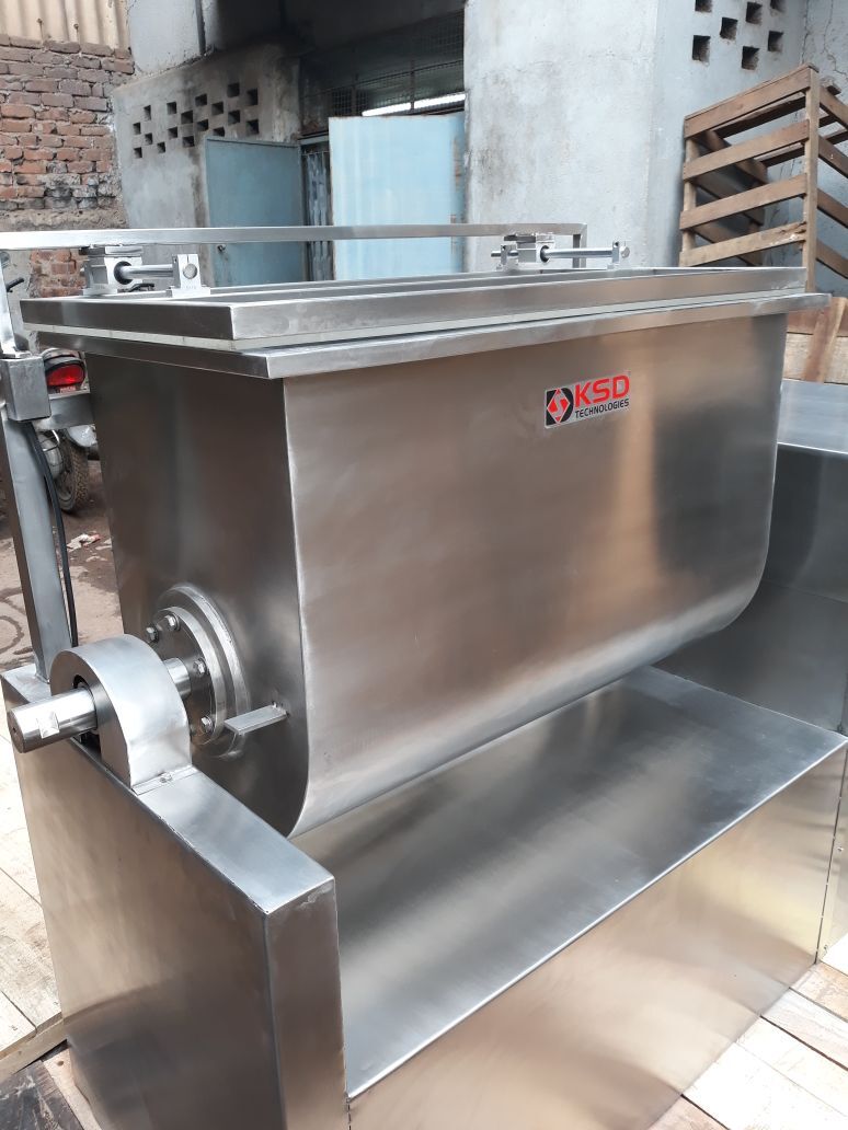 Ss Ribbon Blender - Capacity: 1000 Liter/day
