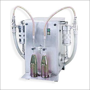 Semi Automatic Liquid Filling Machine