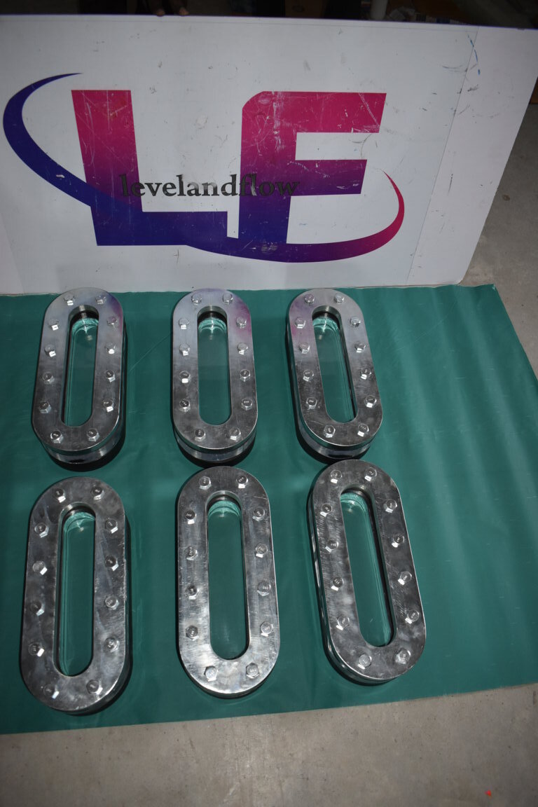700mm Weld Pad Level Gauge - Accuracy: 100 %