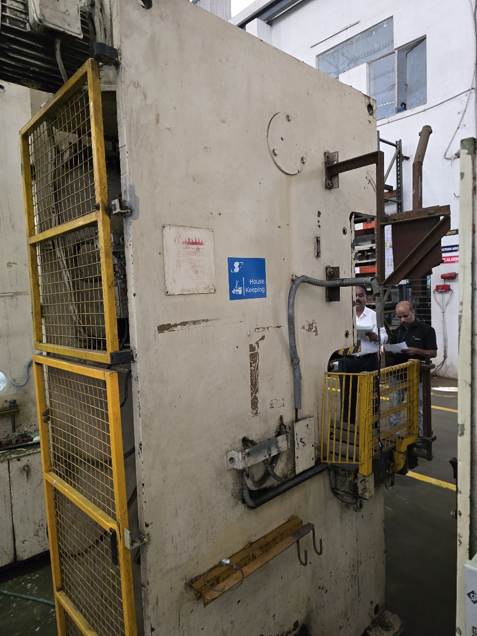 Used Seyi 60 Ton Cross Shaft Pneumatic Press