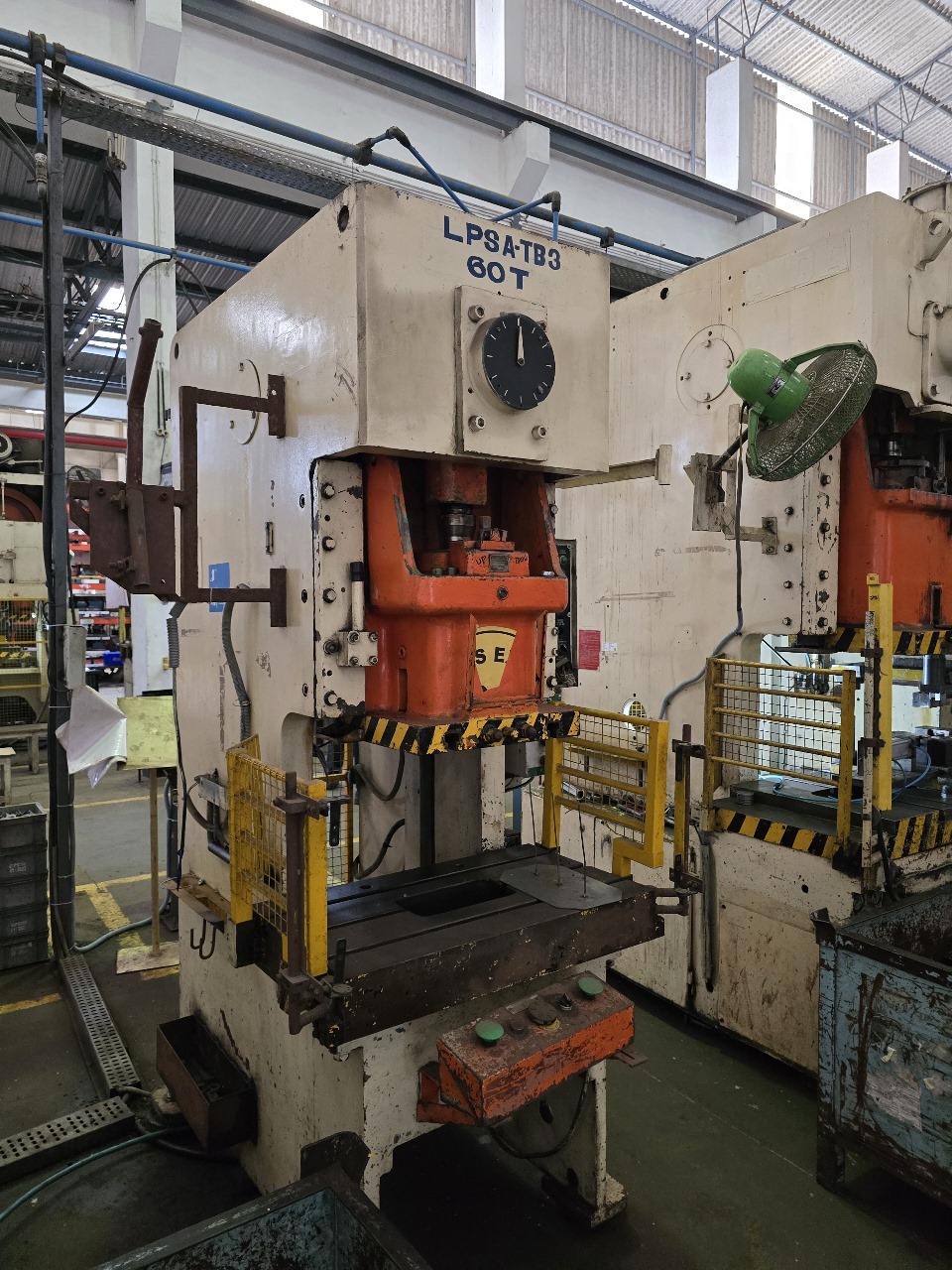 Used Seyi 60 Ton Cross Shaft Pneumatic Press