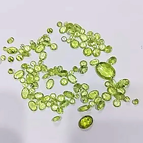 क्रिसाबोरोले कट सेमी प्रेशियस स्टोन्स