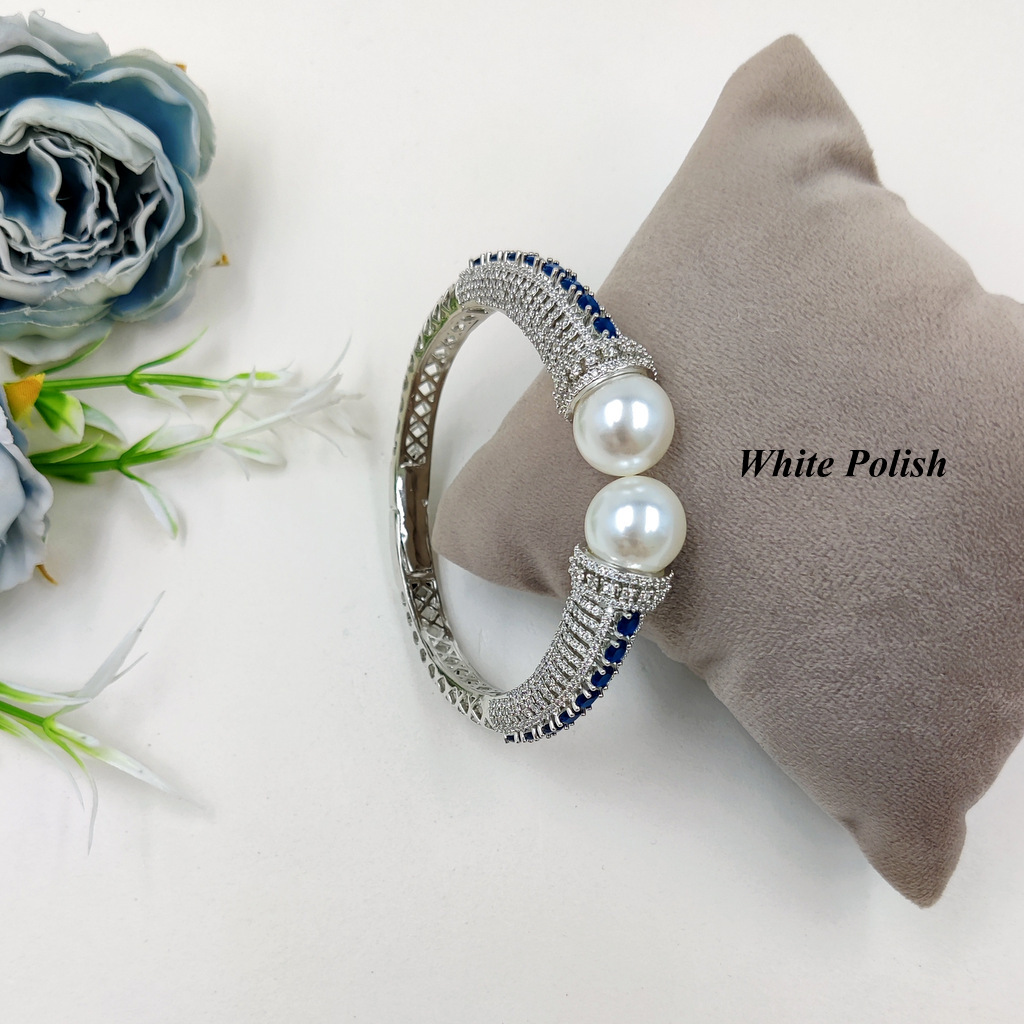 New Fashionable Pearl Designer American Diamond Bracelet - Gender: Women