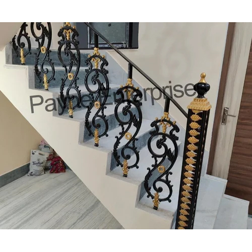 कास्ट आयरन सीधा चलने वाला सीढ़ी