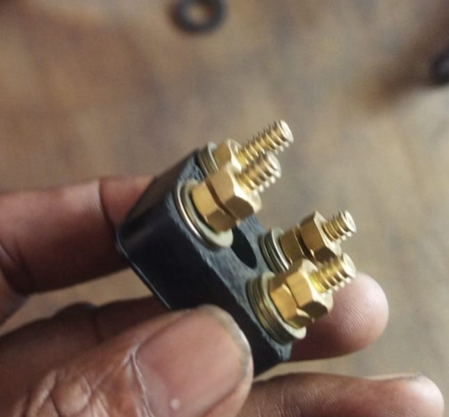 Brass Knurling Screws For Terminal - High-quality Brass Various Sizes Available Polished Surface Finish Corrosion Protection Warranty Included Perfect For Electrical Applications