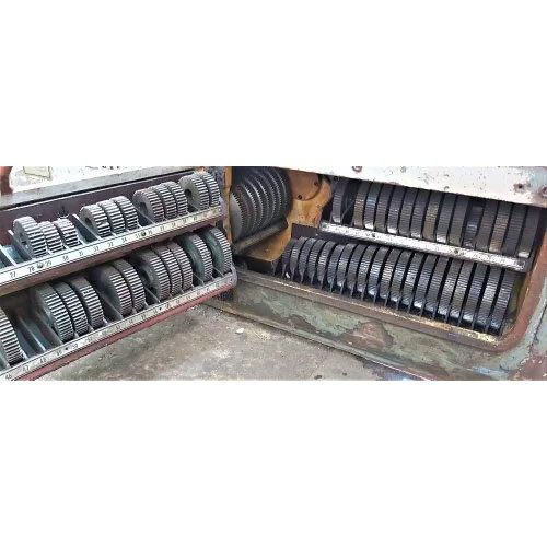 White Spline Hobbing Machine