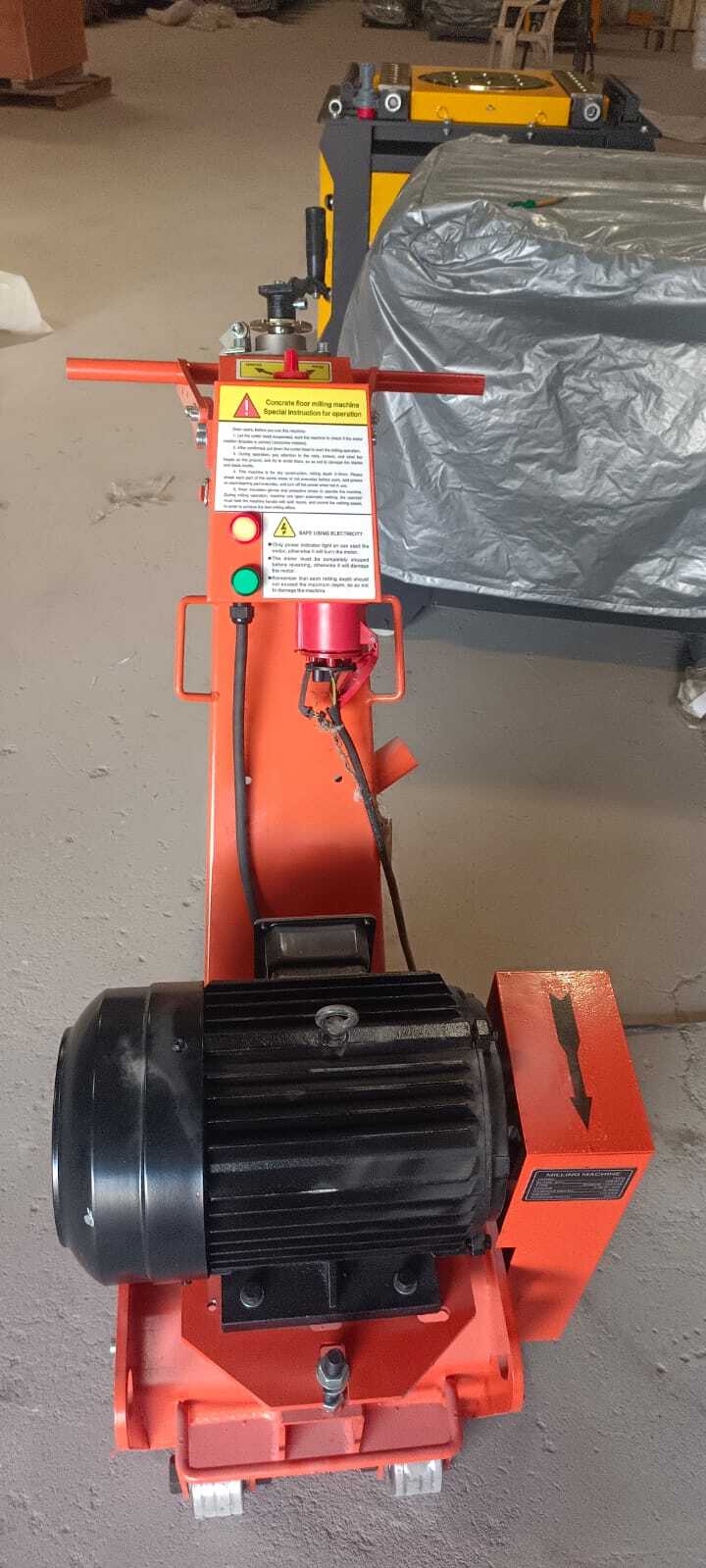 Scarifier Machine - 7.5kw Power, 250mm Milling Width | Manual Control, Clears Debris From Hard Surfaces