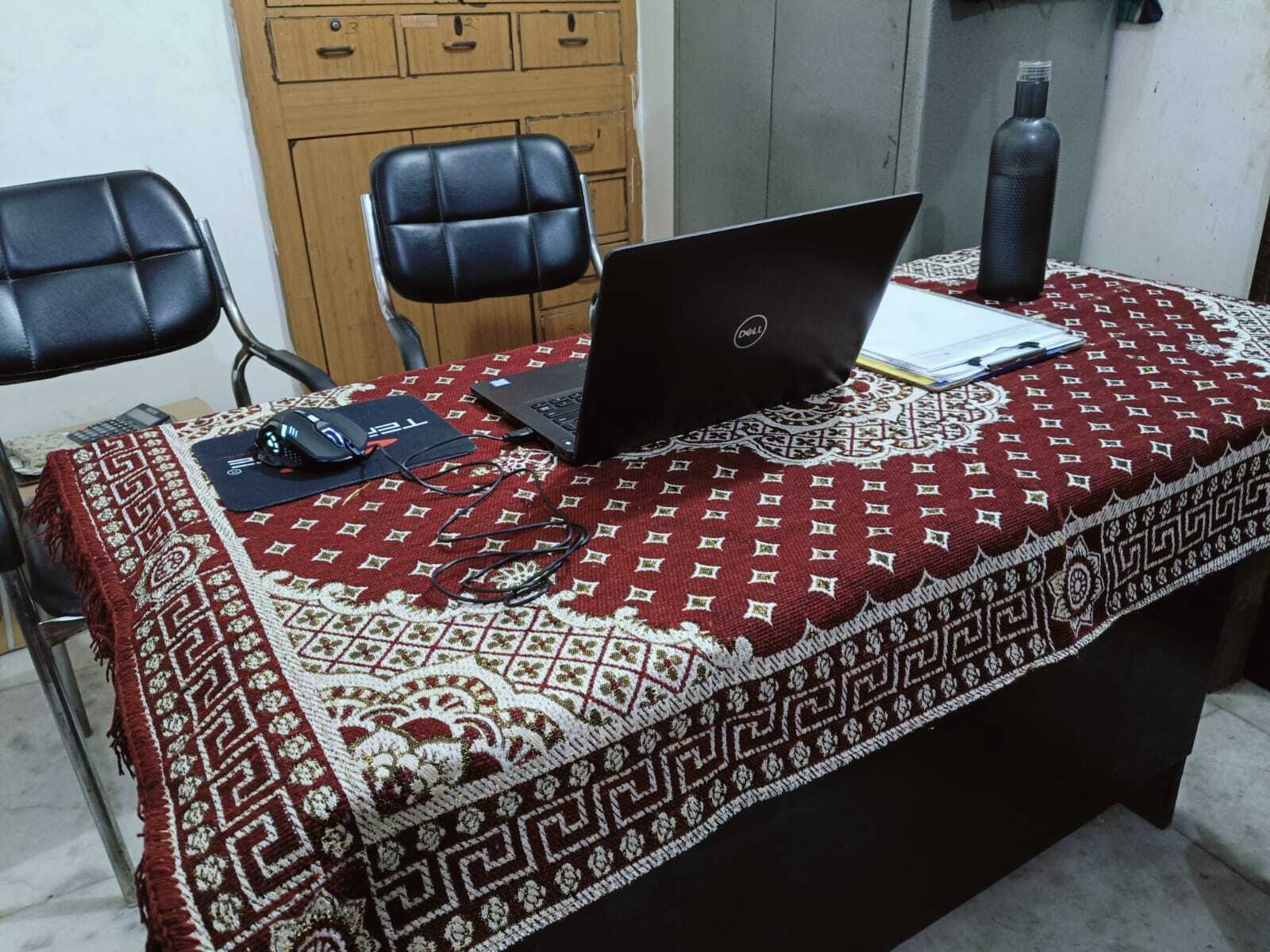 Chenille Table Carpet 3 X 5 - Advantage: ]