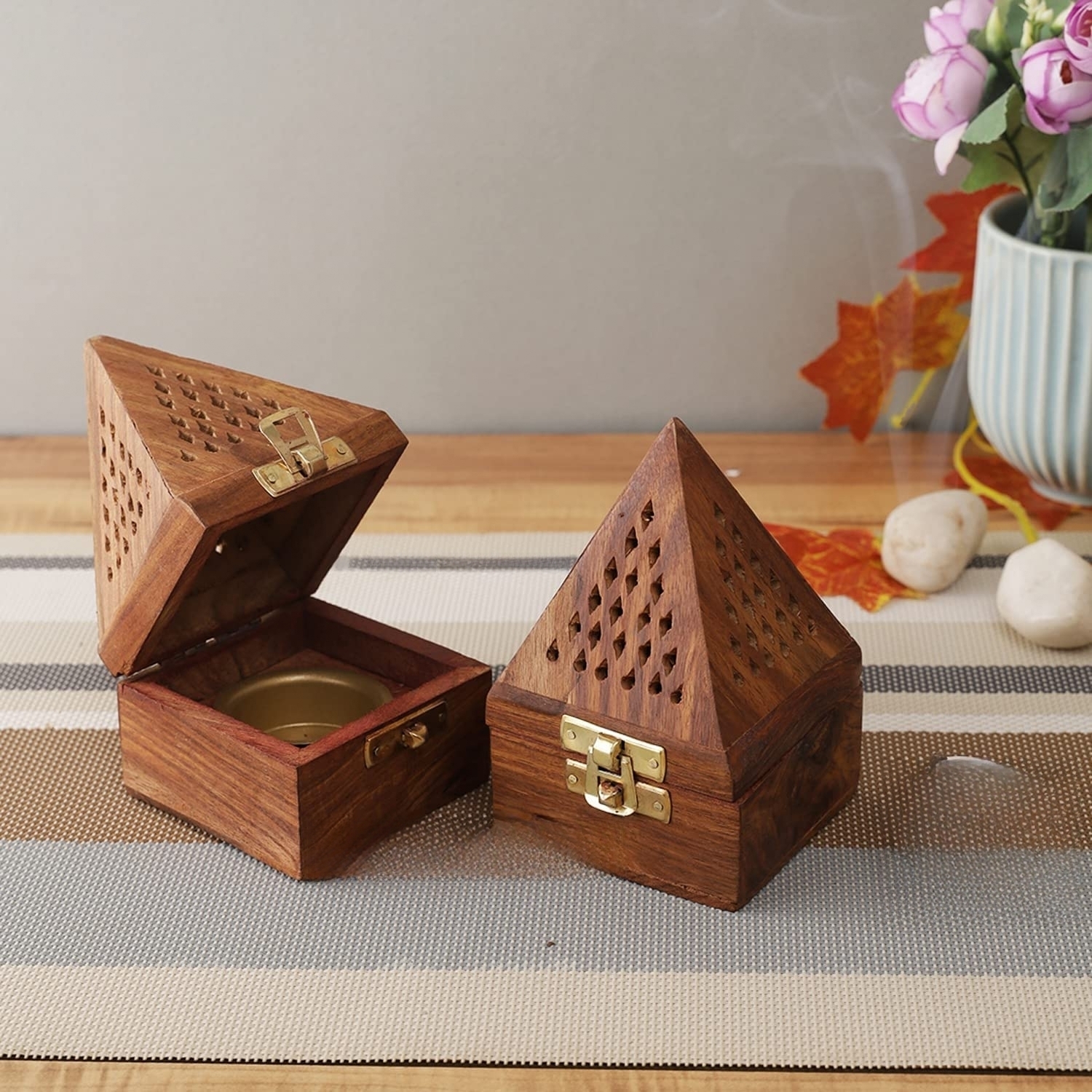 Sheesham Wood Incense Holder - Polished Sheesham Wood, Various Sizes Available, Customizable Color, Antique Imitation Style - Perfect For Home Dã©cor & Ceremonies