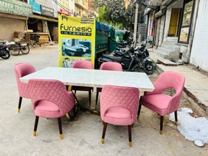 - फुरनेसिअ इंटीरियर