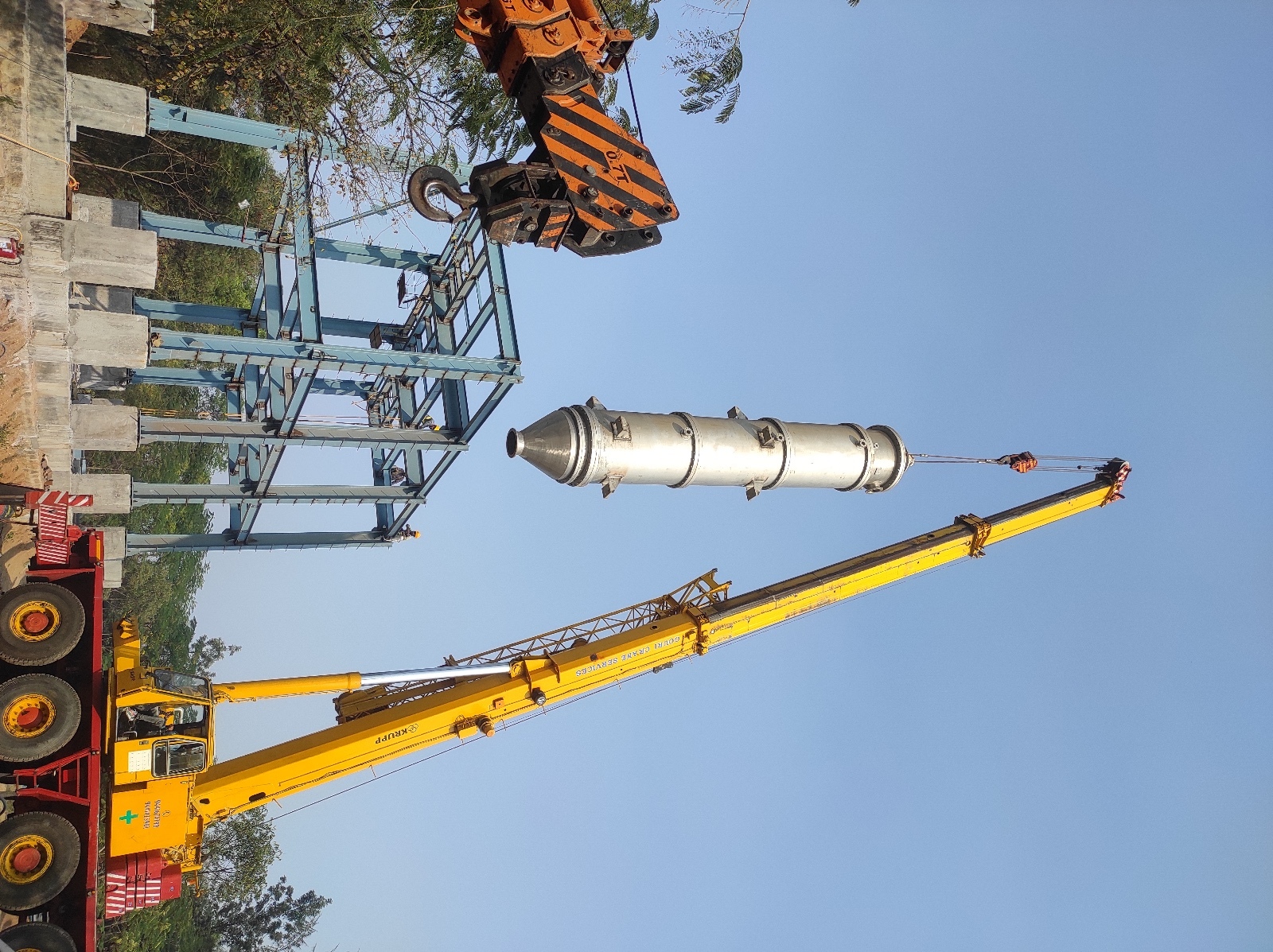 Agitated Thin Film Dryer - Stainless Steel, Size 1m2 To 40m2 | Electric Heat Source, Industrial Usage, Warranty Included