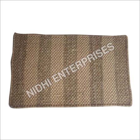 प्राकृतिक घास के गलीचे