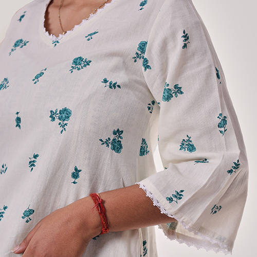 Off White Floral Printed Kurta Co-ord Set - 3-4th Sleeve For Ladies, Washable Fabric, Suitable For All Seasons