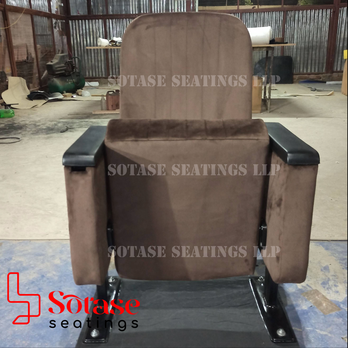 Sotase Auditorium Tip-chair With Writing Pad