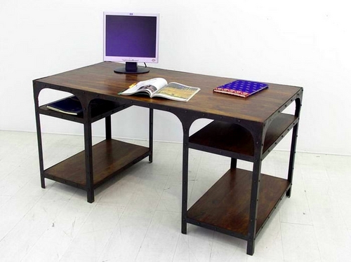 कम्प्युटर की मेज़