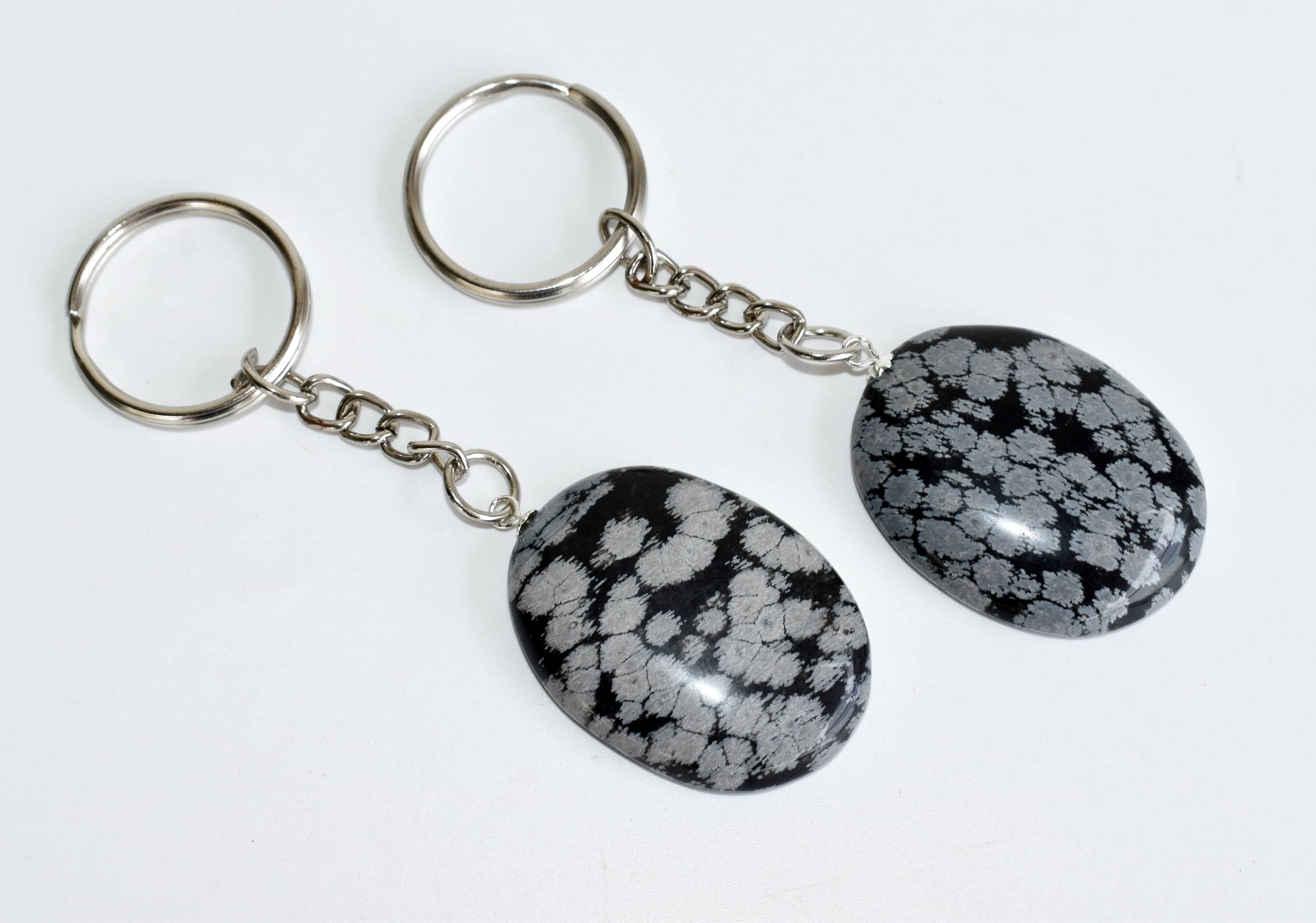 Snowflake Obsidian Key Chain - 5.5cm Tumble Rough Orgone Heart Gemstone | Black And White Crystal, Indian Religious Theme