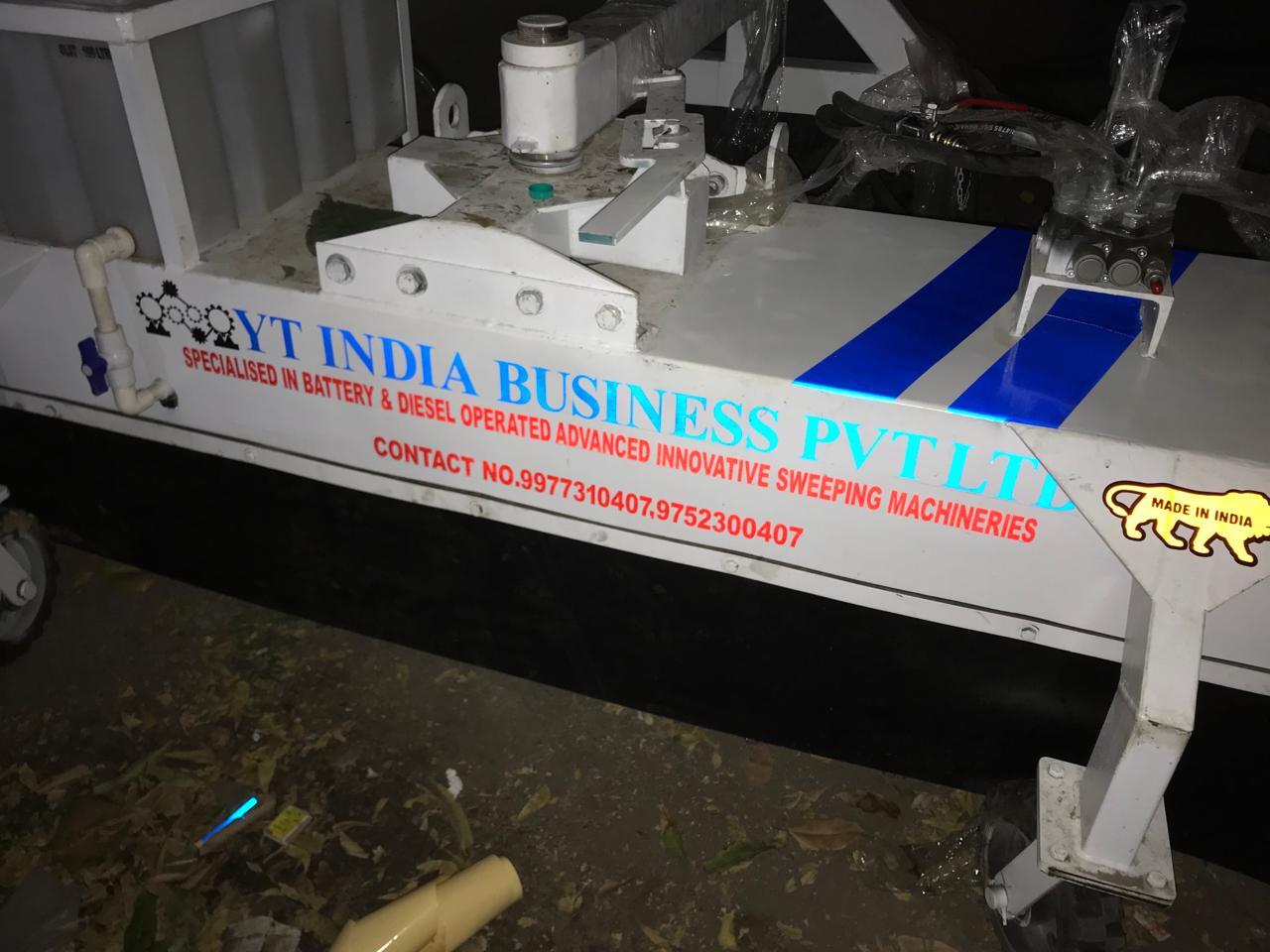 Tractor Mounted Road Cleaning Machine Capacity: 150 M3/hr