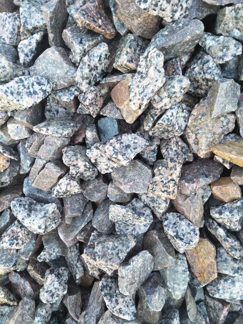 Rose Pink Crushed Quartz Crumb Lumps And Chips For Terrazzo Flooring And Jewelry Use - Size: 75-150 Mm