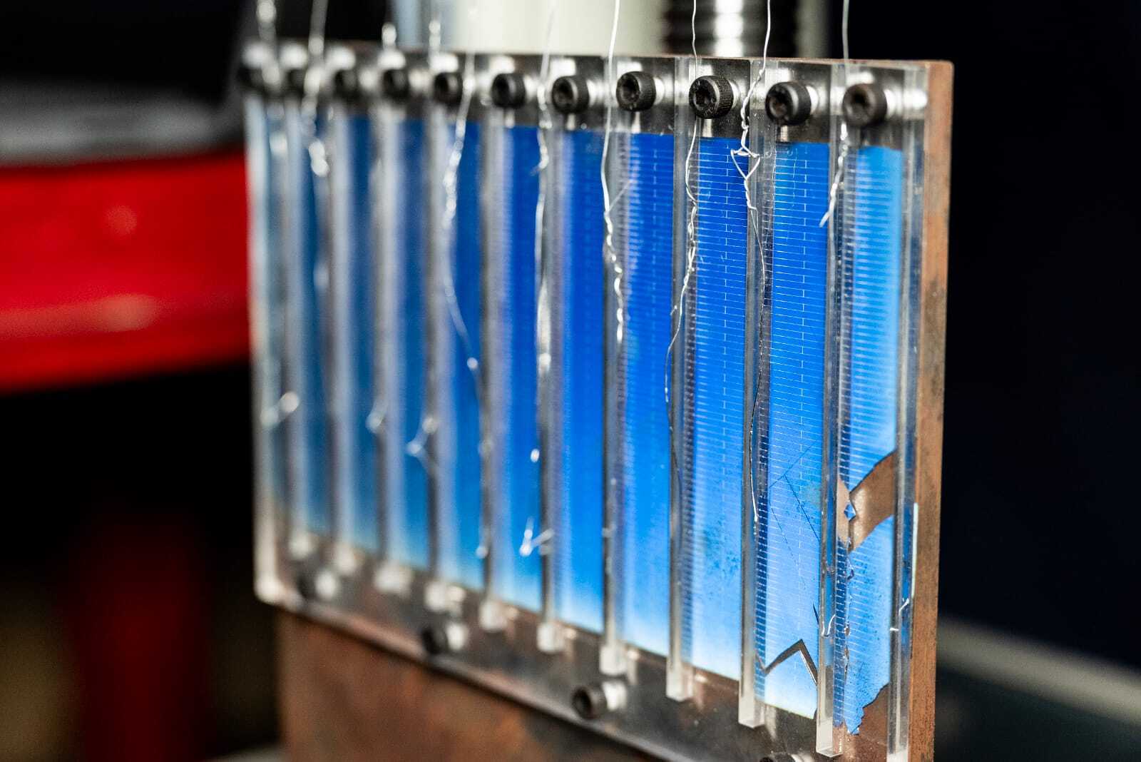 Multi-channel Solar Cell Tensile / Peel Tester