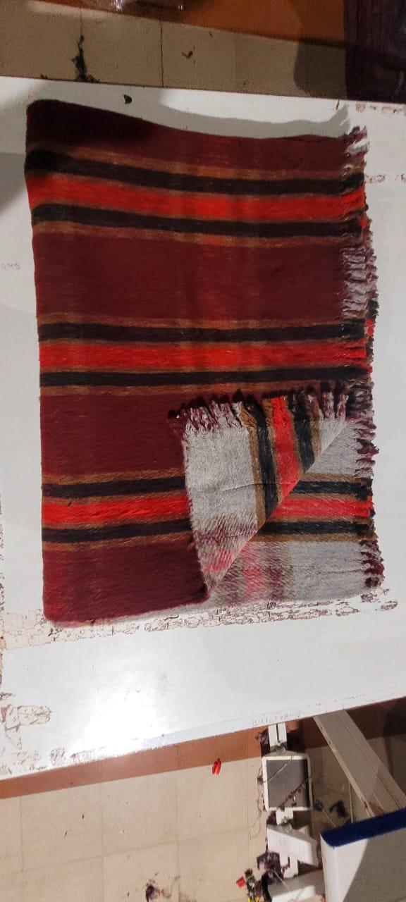 Three Pecock Blanket Preminum - Age Group: Adults