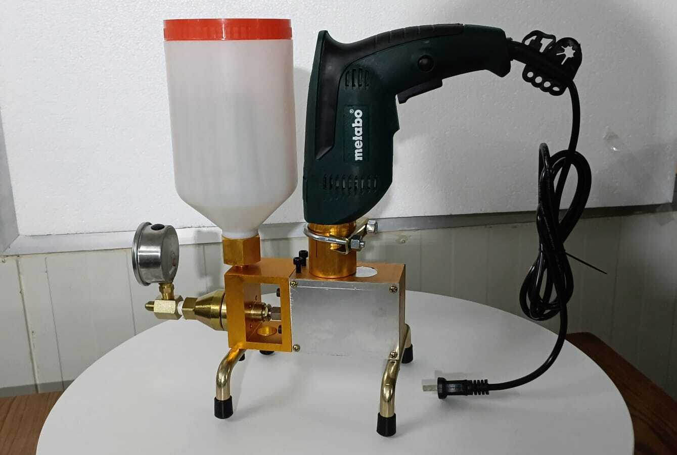Pu Grouting Machine - Color: White Black