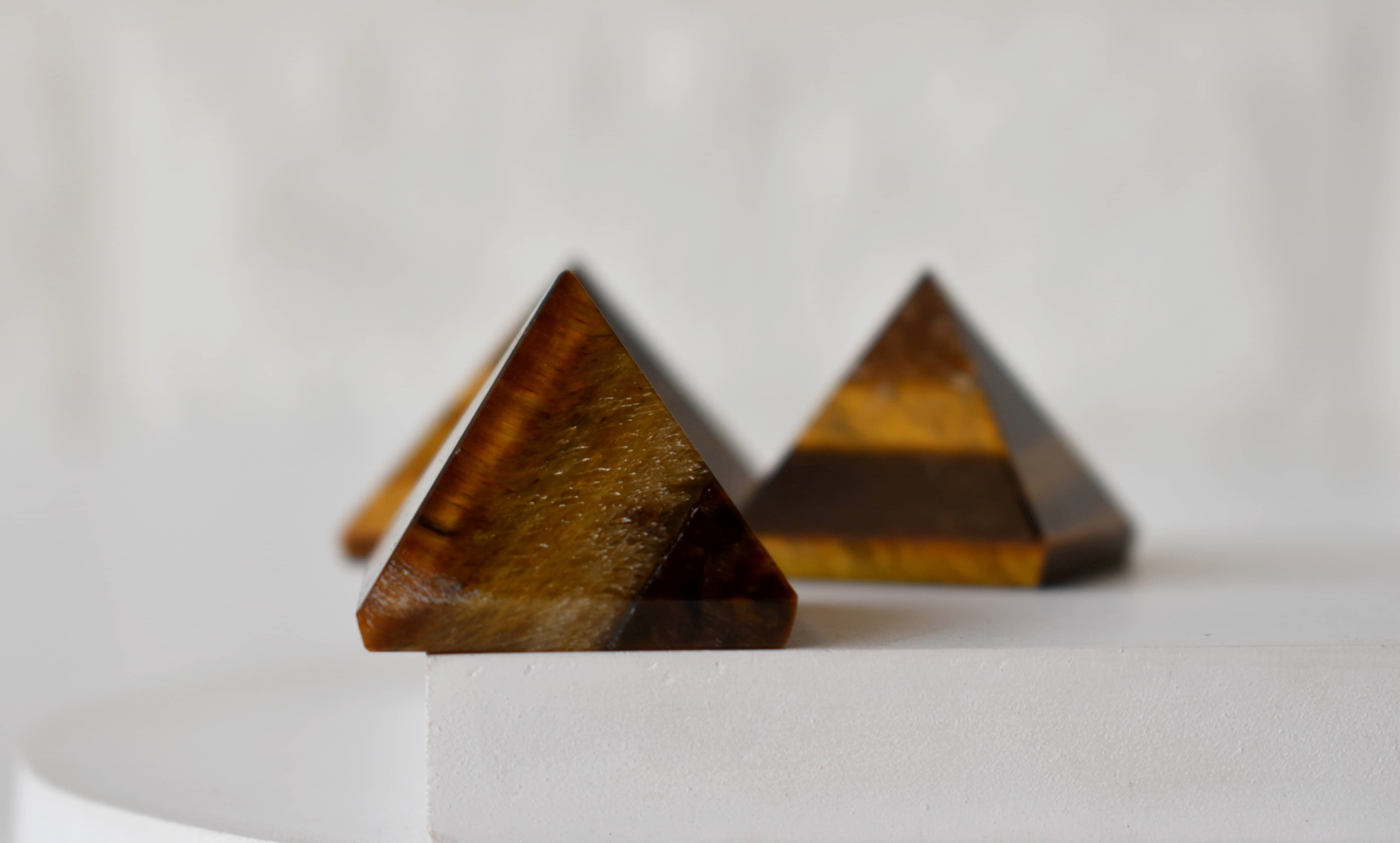 Tiger Eye Crystal Pyramids, 1" (20-30mm) - Polished Brown Stone, Pyramid Shape For Energy & Focus | Durable & Smooth Finishing