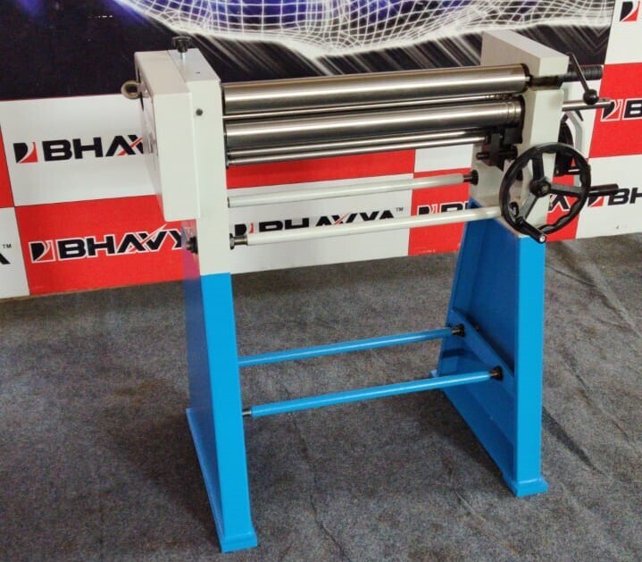 Hand Operated Slip Roll Machine - Color: White And Blue