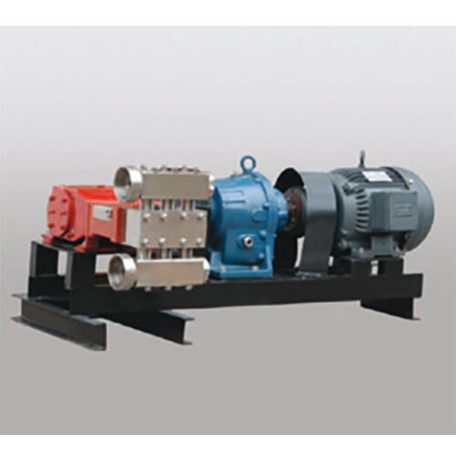 Triplex Plunger Pump - Color: Multicolor